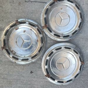 N3 Coppe Copricerchi Neri Mercedes W108