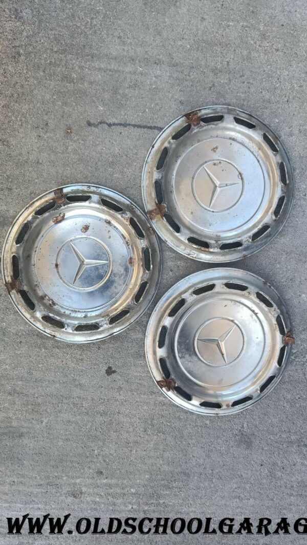 N3 Coppe Copricerchi Neri Mercedes W108