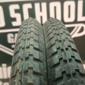 Coppia Pneumatici Semperit 20 x 1.75 Old Dot Per Veicoli D'epoca