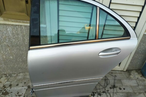 Portiera Posteriore Sinistra Mercedes W203 Anno 2002