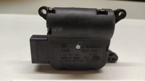 Servomotore Riscaldamento Vw Touareg Anno  2003