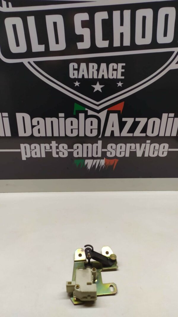 Servomotore Cofano Posteriore Vw Touareg Anno 2003