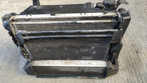 Gruppo Radiatori Bmw Serie 3 E46 2.0