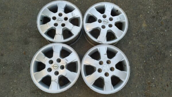 Cerchi In Lega Opel R15 Attacco 5X110