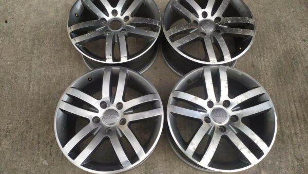 Cerchi In Lega Audi Q7 2009/2011 R18 Attacco 5X130