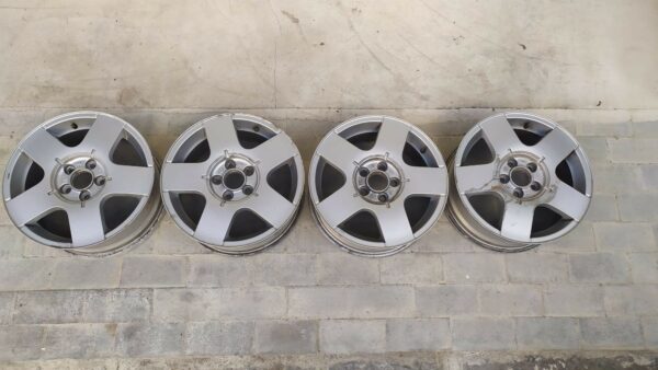 Cerchi In Lega Vw Golf 4 R15