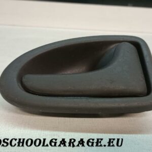 MANIGLIA PORTIERA DESTRA INTERNA RENAULT MEGANE SCENIC ANNO 2002