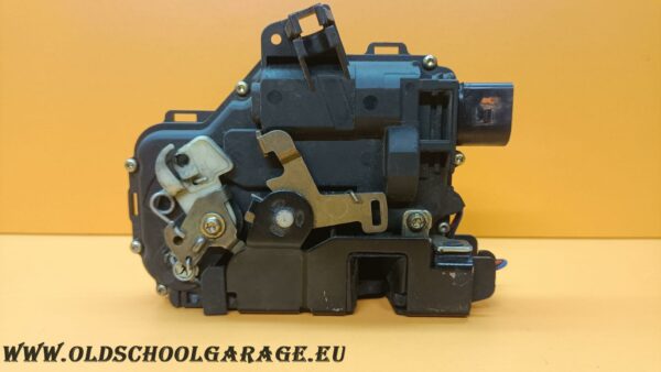 ATTUATORE SERRATURA PORTIERA ANTERIORE SINISTRA VW GOLF 5