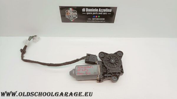 MOTORINO ALZACRISTALLI PORTIERA ANTERIORE DESTRA MERCEDES W 203 C 220 ANNO 2003