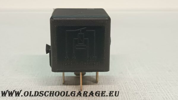 RELÈ MERCEDES BENZ A0025421319