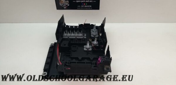 SCATOLA FUSIBILI VW TOUAREG 2.5 TDI ANNO 2003