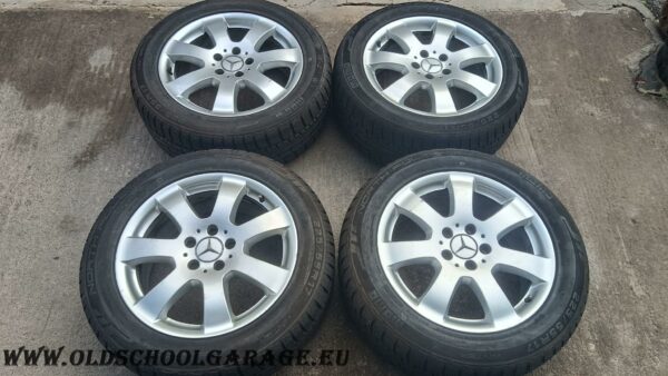 Cerchi In Lega Mercedes Ml Complete Di Gomme Momo 225/55/r17